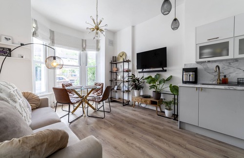 Gipsy Hill Apartment | Fantastic 2BR Flat W/garden, West Norwood