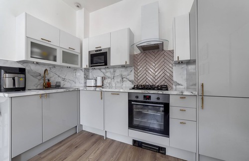 Gipsy Hill Apartment | Fantastic 2BR Flat W/garden, West Norwood