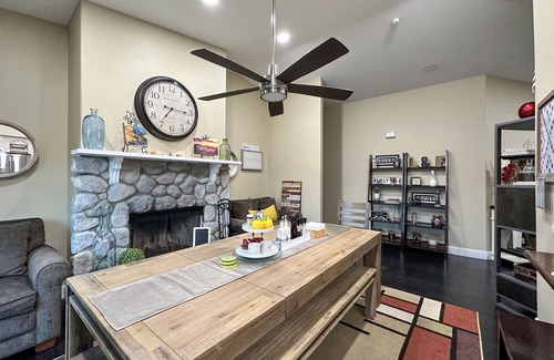 La Quinta Cove House | Fantastic 3 Bedroom House with a Pool!