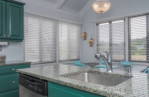 Sealoft Villas House | Fantastic 3BR/2BA Sealoft Villa! Close to Beach! Pet Friendly! Neighborhood Pool! Amenity Cards!