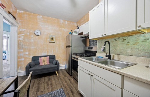 Wilmington Apartment | Fantastic 3BR apartment with 1King 2queen Wilmington, perfect for long stays.