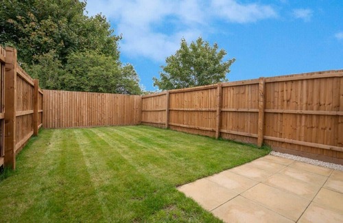 Smethwick House | Fantastic 3BR House in Birmingham With Garden