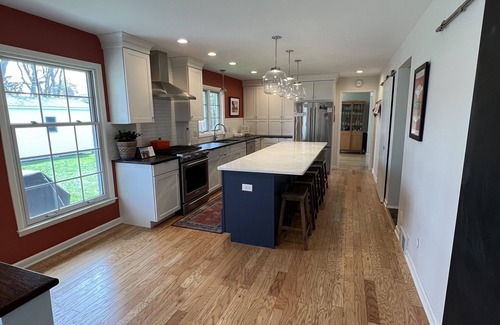 Dicken House | Fantastic 4-Bedroom Family Home - Short Walk to Michigan Stadium
