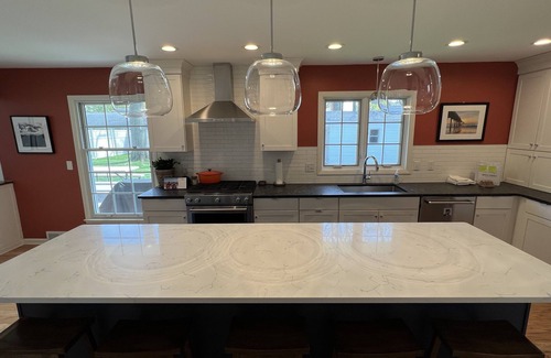 Dicken House | Fantastic 4-Bedroom Family Home - Short Walk to Michigan Stadium