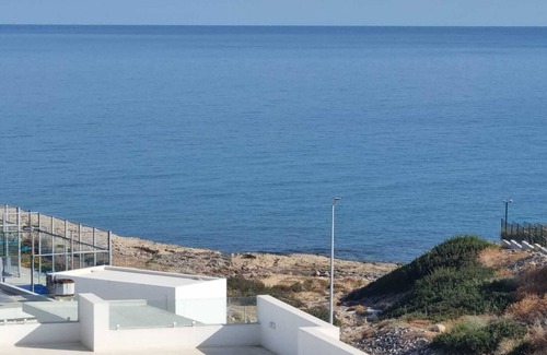 Esentepe Apartment | Fantastic apartment directly on the beach Breathtaking sea views, 3 bedrooms