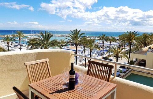 Estepona Apartment | Fantastic Apartment In Front Of The Sea & Marina