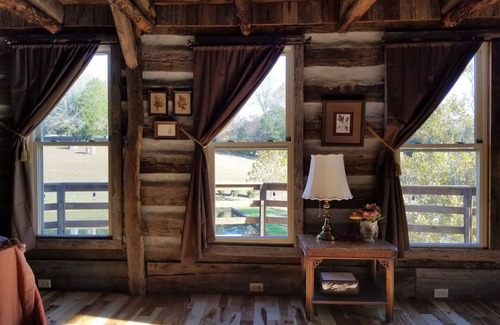 Springfield Boat Rental | Fantastic Ark minutes away from Nashville