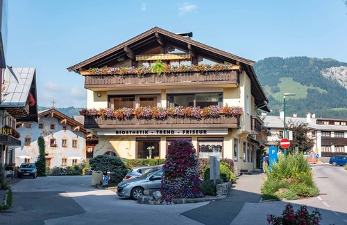 Sankt Johann in Tirol Apartment | Fantastic exclusive apartment in the center of St johann in tirol