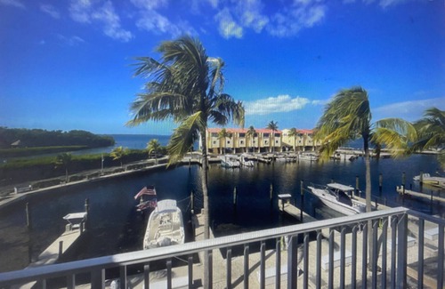Tavernier House | Fantastic Bayside Townhouse