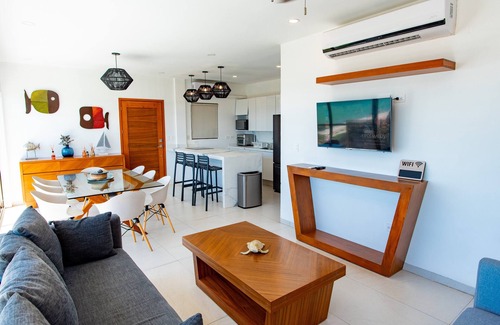 Chicxulub Puerto Apartment | Fantastic beachfront Penthouse, Jacuzzi, Rooftop
