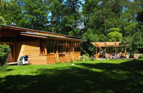 Denzenberg/Sand House | Fantastic bungalow in the green near the center