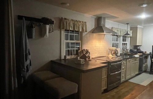 Litchfield House | Fantastic Cape in Historic Litchfield