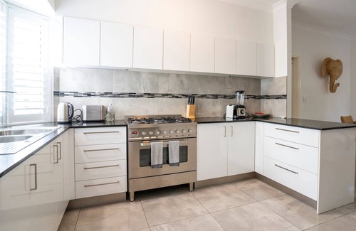 Noosaville Apartment | Fantastic central location