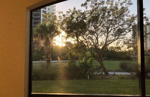 Hammock Bay Condo | Fantastic condo located in Hammock Bay