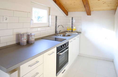 Benkovac House | Fantastic cottage for larger round on spacious grounds.
