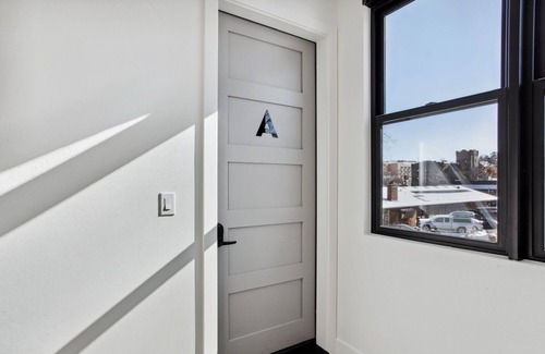 Golden Apartment | Fantastic Downtown Golden Location! Close to everything! Completely remodeled!
