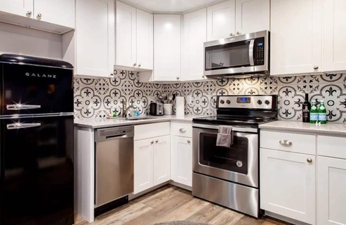 East Falls Church Apartment | Fantastic Falls Church HomeBase for DC area travel