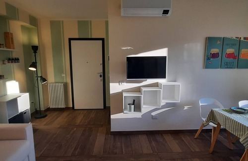 Sesta Godano Apartment | Fantastic farmhouse with pool one step away from Cinque Terre. app V