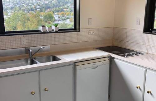 Cashmere House | Fantastic Holiday Home, Lower Cashmere