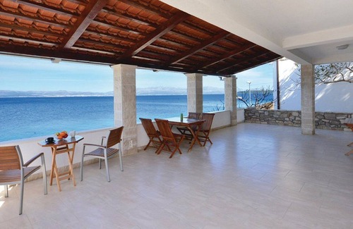Stomorska Apartment | Fantastic holiday apartment on the seafront with large terrace