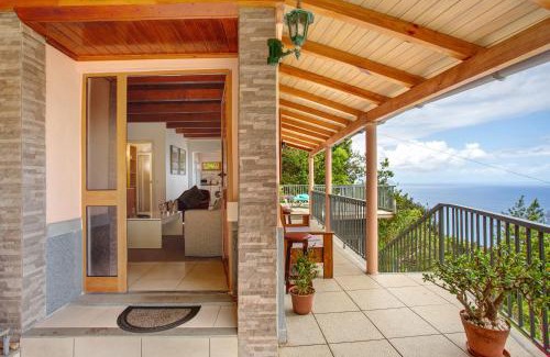 Ponta Delgada House | Fantastic Holiday House