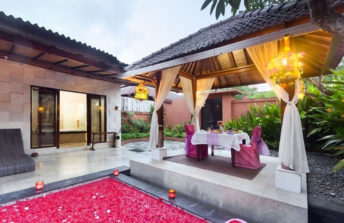 By Pass Ngurah Rai Kuta Villa | Fantastic honeymoon villa in Kuta