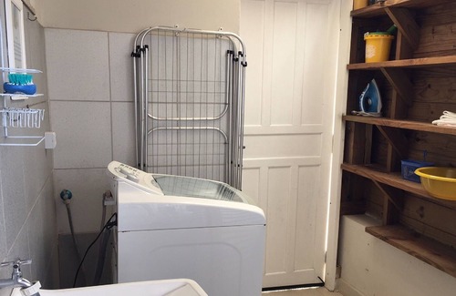 Ingleses Sul House | FANTASTIC HOUSE 4 BEDROOMS (AIR COND), 4WC, WIFI, 4 BATCH VEHICLES, ENGLISH