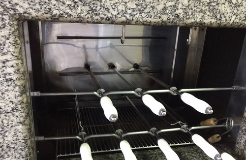 Ingleses Sul House | FANTASTIC HOUSE 4 BEDROOMS (AIR COND), 4WC, WIFI, 4 BATCH VEHICLES, ENGLISH