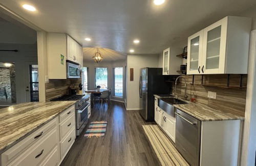 Cason House | Fantastic House in Lake Welsh, lake activities, Internet, Pet friendly