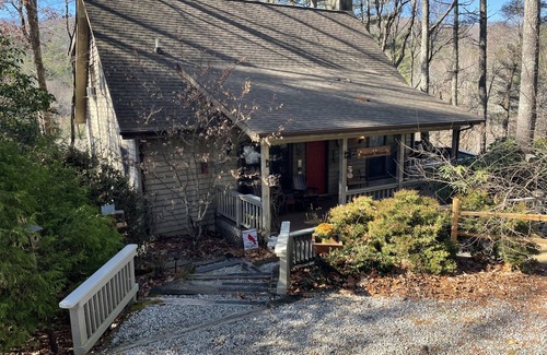 Sapphire House | FANTASTIC HOUSE with lots of amenities and Excellent reviews