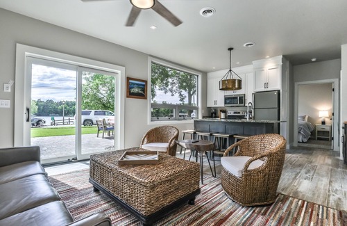 Minocqua Cottage | Fantastic lake cottage with shared dock, easy beach access, WiFi & central AC