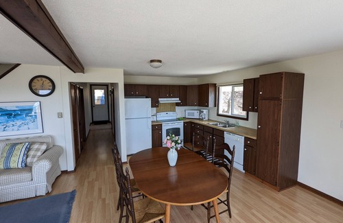 Montague Cottage | Fantastic lake view with access to beautiful expansive beaches