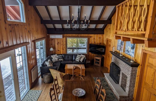 Esterel Ski Chalet | Fantastic lakeside chalet with stunning views!