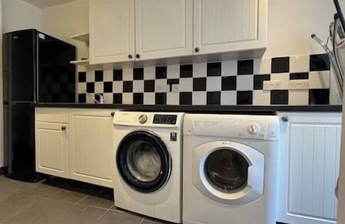 Ipswich House | Fantastic Large 3 Bedroom House - Perfect for Families!