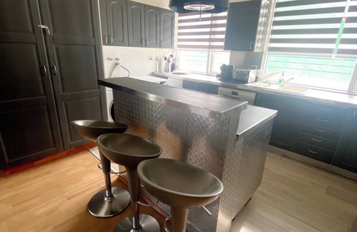 Downtown Apartment | Fantastic location within 5min from everything!