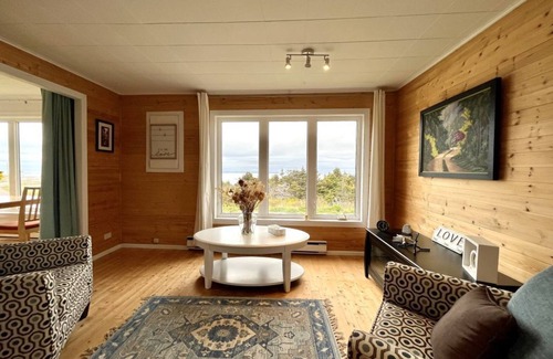 Newfoundland Cabin | Fantastic ocean view! Relax at this peaceful getaway