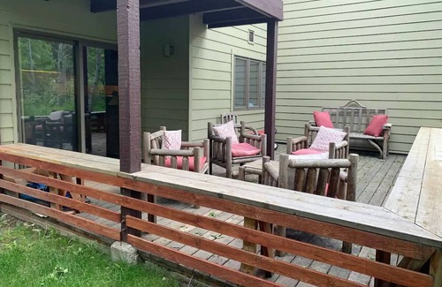 Moose Wilson Road Condo | Fantastic One-Bedroom Condo with Deck