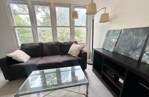 Canaryville House | Fantastic Place Near Downtown - Free Parking