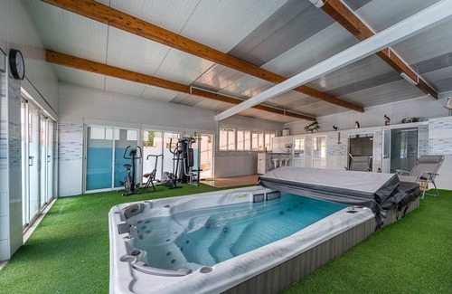 Oliveira De Azemeis Apartment | Fantastic home in Bustelo