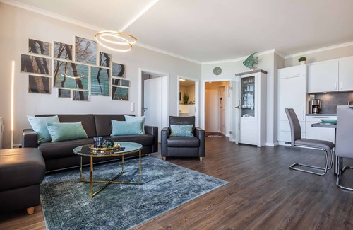 Gohren Apartment | Fantastic sea view from the balcony, use of swimming pool and sauna - Villa Bergfrieden