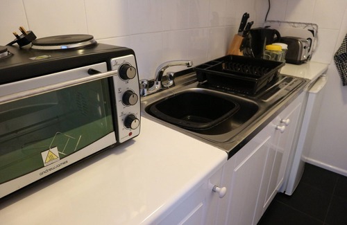 Caerleon Apartment | Fantastic self-catering apartment on the outskirts of Caerleon