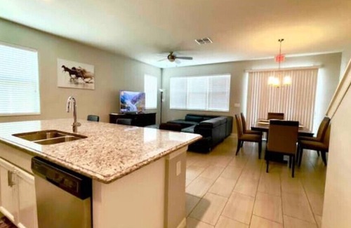 Indian Wells House | Fantastic Stay-at-home-15 mins to Disneynn