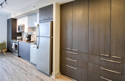 Tysons Apartment | Fantastic Studio in Tysons, Pool + Fitness Center