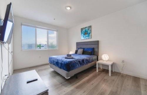 Golden Glades House | Fantastic Townhouse 15minutes from the Beach