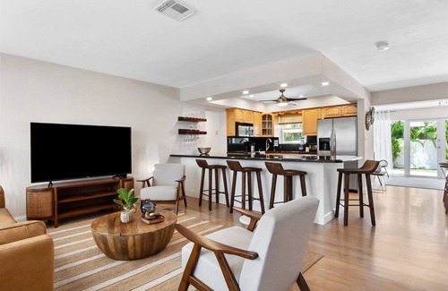 Garden Isles House | Fantastic Tropical Oasis 4 BD/3 BTH Home