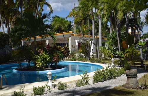 Bocacanasta House | Fantastic vacation home with access to the Caribbean Sea!