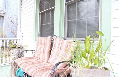 Mosby House | Fantastic Vibrant Art Home King bed/Wifi/Sound system Smart TV/Bike