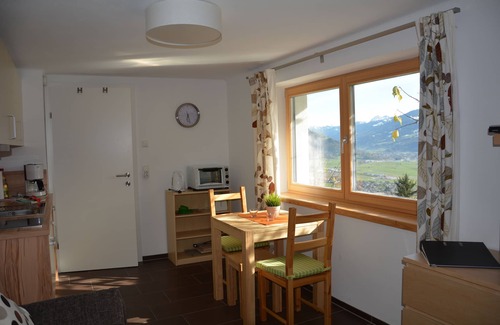 Aufhausen Apartment | Fantastic view in a quiet location