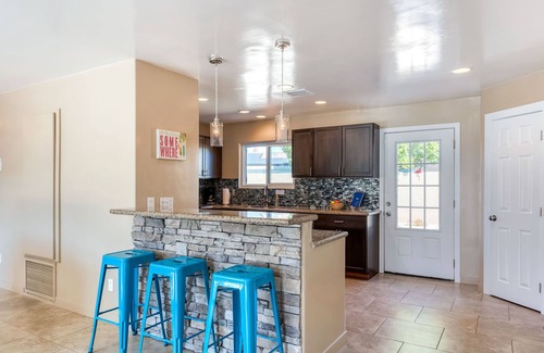 Desert Park Estates House | Fantastic Views and Reviews! Bright, Relaxing Oasis!