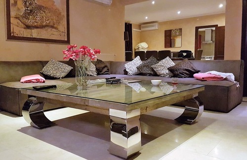 Urbanizacion el Rosario Villa | Fantastic Villa 10 bedrooms with heated pool!